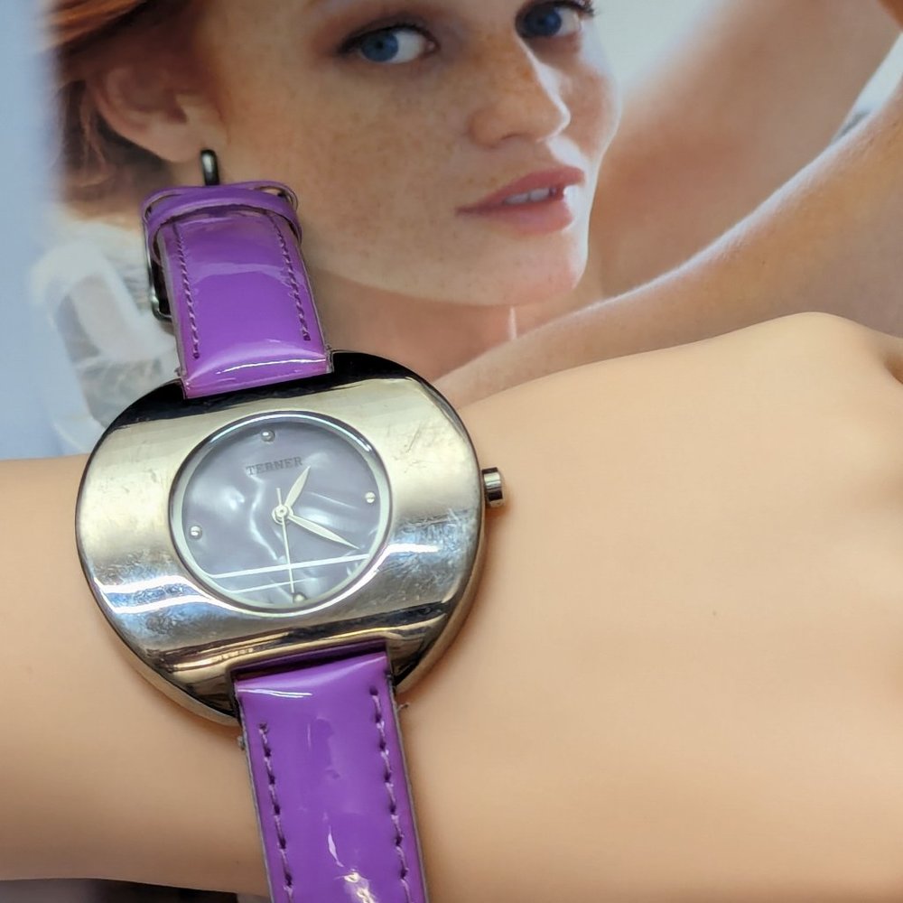 Bijoux Terner Watch Modernist Steel Watch Quartz in Working Condition PURPLE